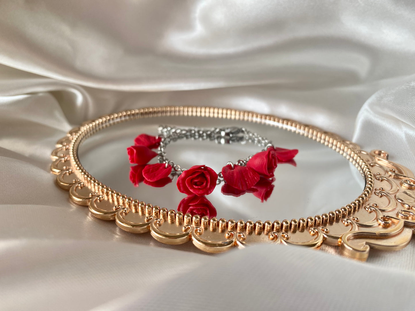 Pathos rose bracelet