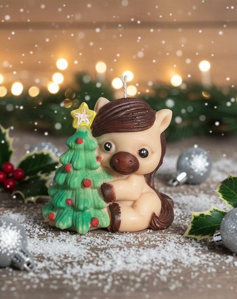 Pony with Christmas tree 🎄