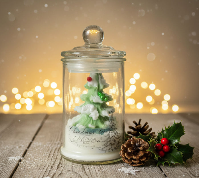 Snowy Christmas tree 🎄