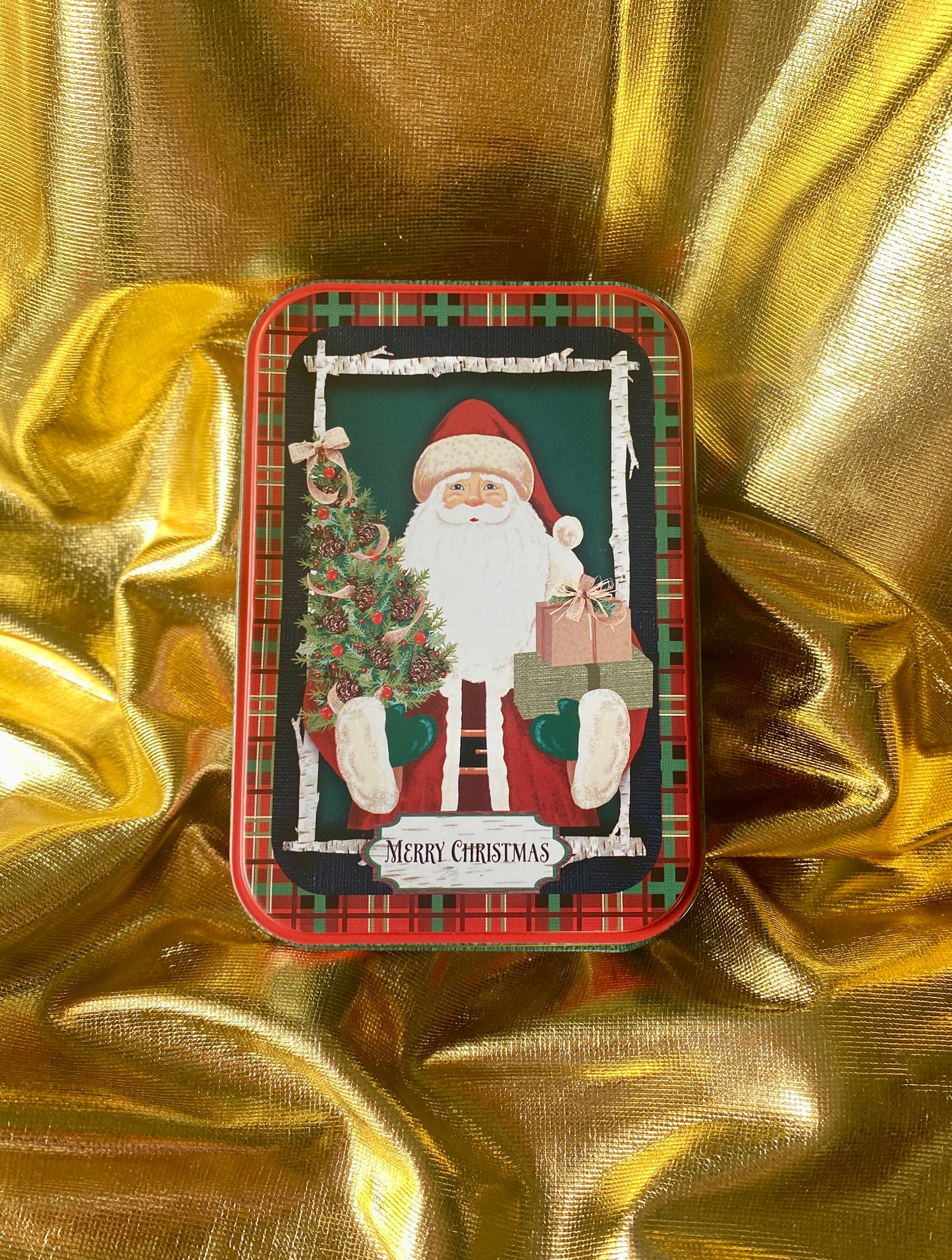 Santa’s luxury metal box 🎅