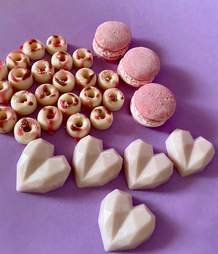 Medium pack wax melts 150gr mini donut , macarons και καρδιές σε διάφορα αρώματα να διαλέξεις