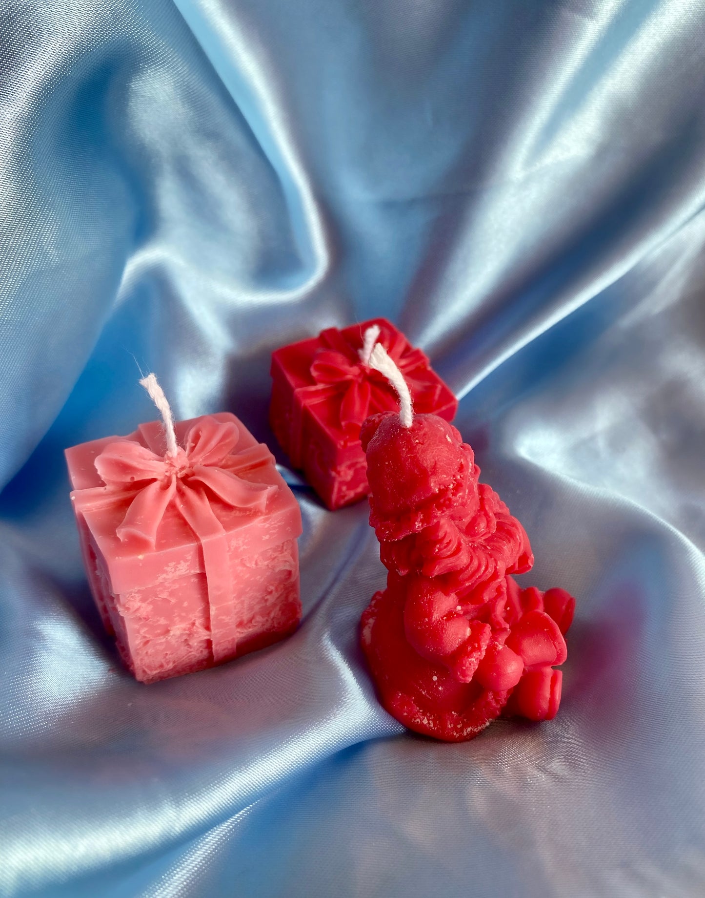 Mini set με 3 κεριά Άγιος Βασίλης και δώρα